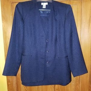 Women's 2 piece business suit